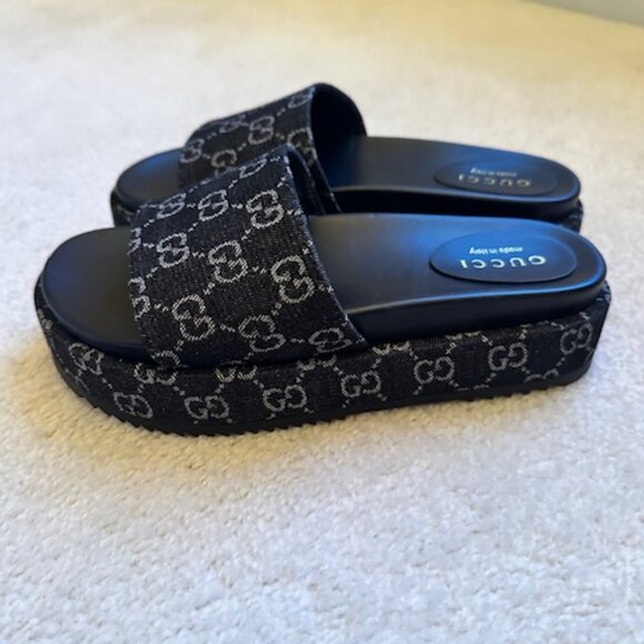 *NEW* Gucci Denim GG Monogram Angelina Sandals - Size 40 (Read the description) - Picture 4 of 5